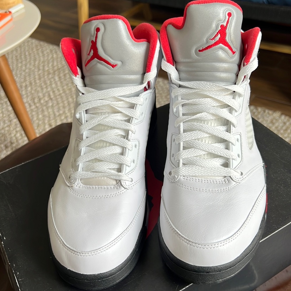 Jordan 5 Fire Red
